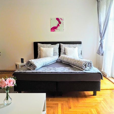 City Villa Schoenbrunn Apartments - Contactless 24H Check-In Viyana Dış mekan fotoğraf